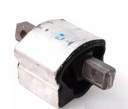 BSGMercedes Benz C Serisi W204 Şanzıman Takozu (Şanzıman Kulağı) Lemforder Marka A2122400318A2122400318