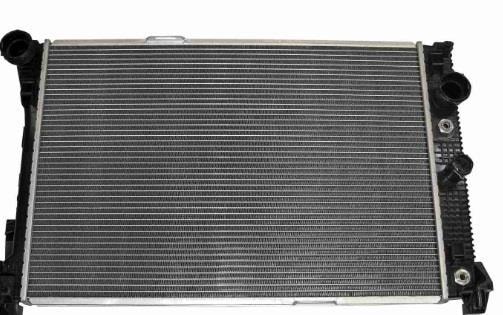 BSGMercedes W204 Kasa C220 Cdi Su Radyatörü Bsg Marka A2045002203A2045002203