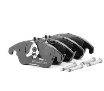 BOSCHMercedes W212 Kasa E180 Amg Tip Ön Fren Balata Takımı Bosch Marka A0054201020A0054201020