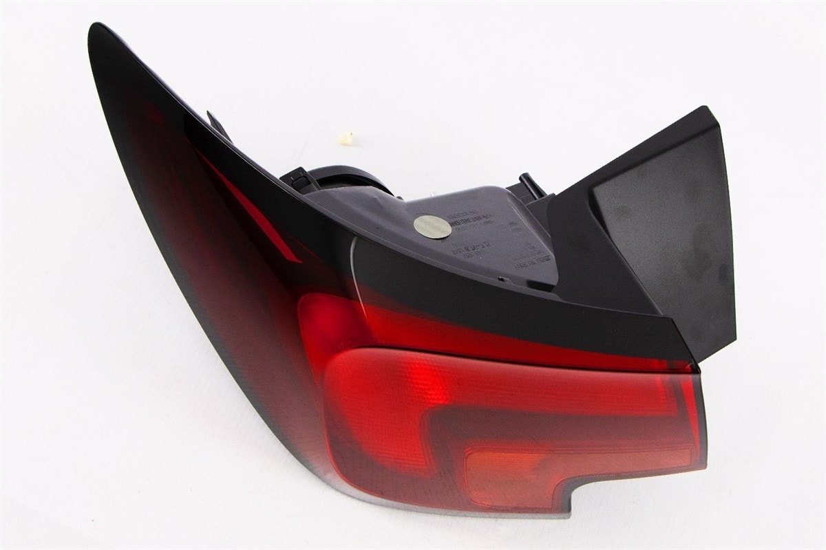Opel Astra K Sol Dış Stop Lambası Ledsiz Magnetti Marelli Marka