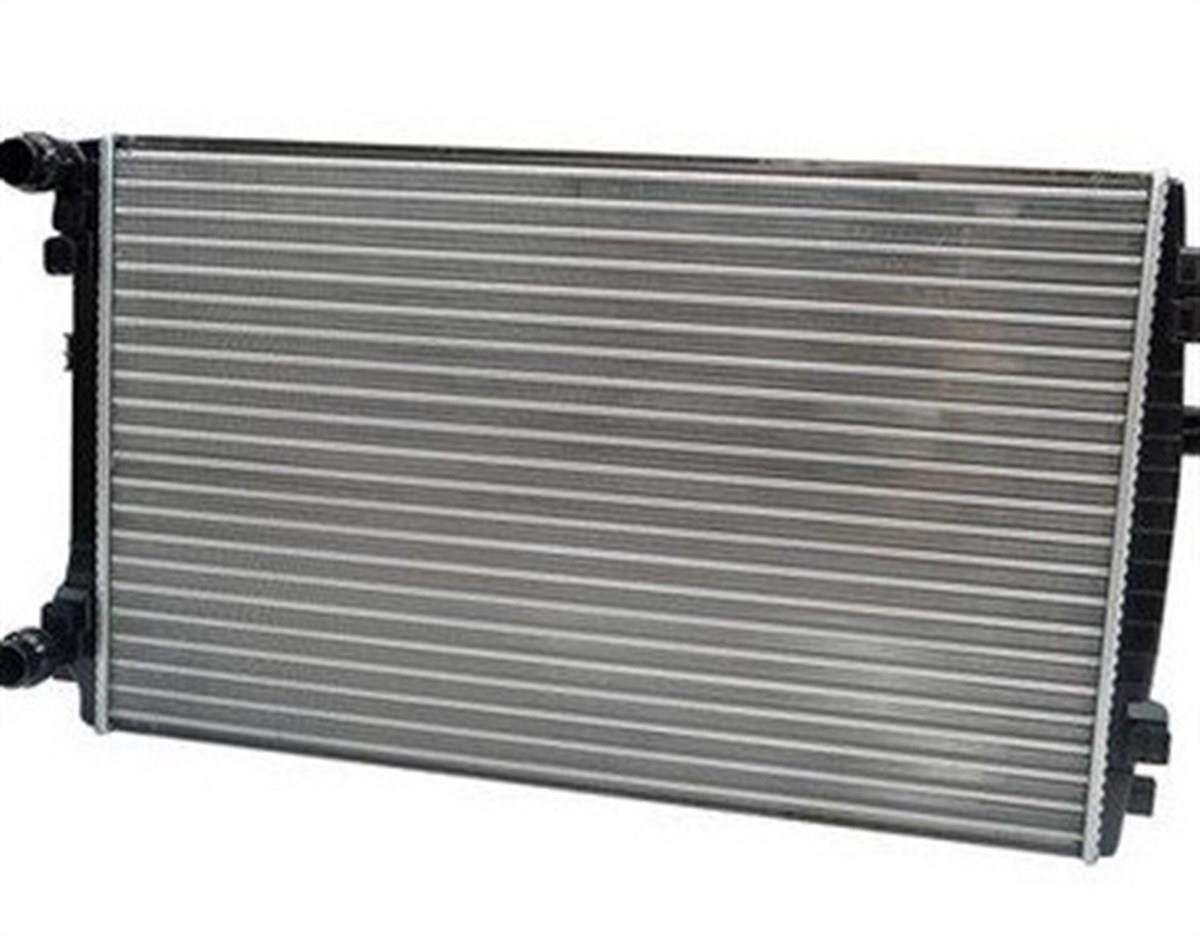 Volkswagen Passat 2015-2019 Model Arası 1.4 TSI CZCA Motor Su Radyatörü Bsg Marka 5Q0121251EM