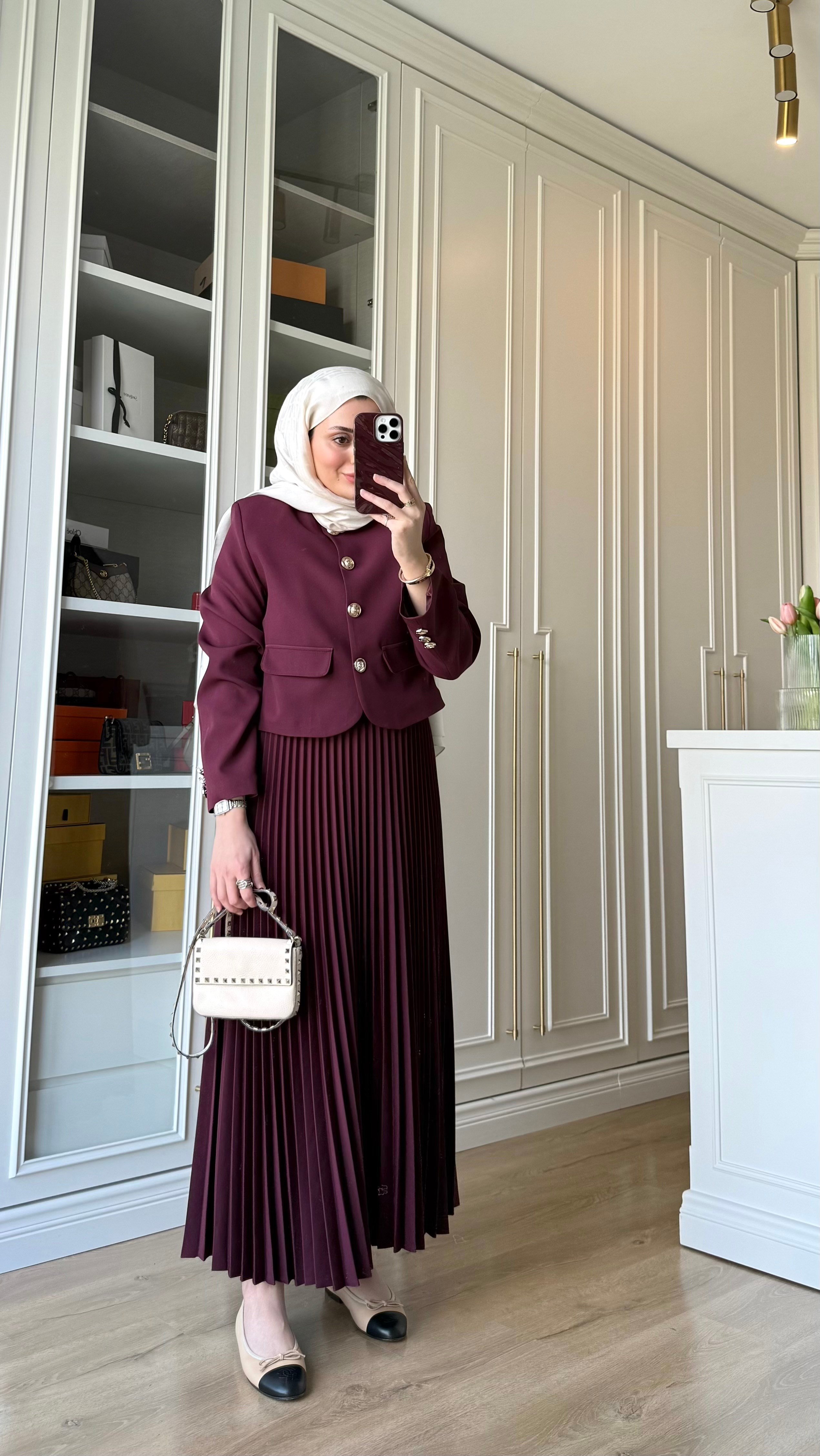 Gold Düğmeli Etekli Takım Bordo