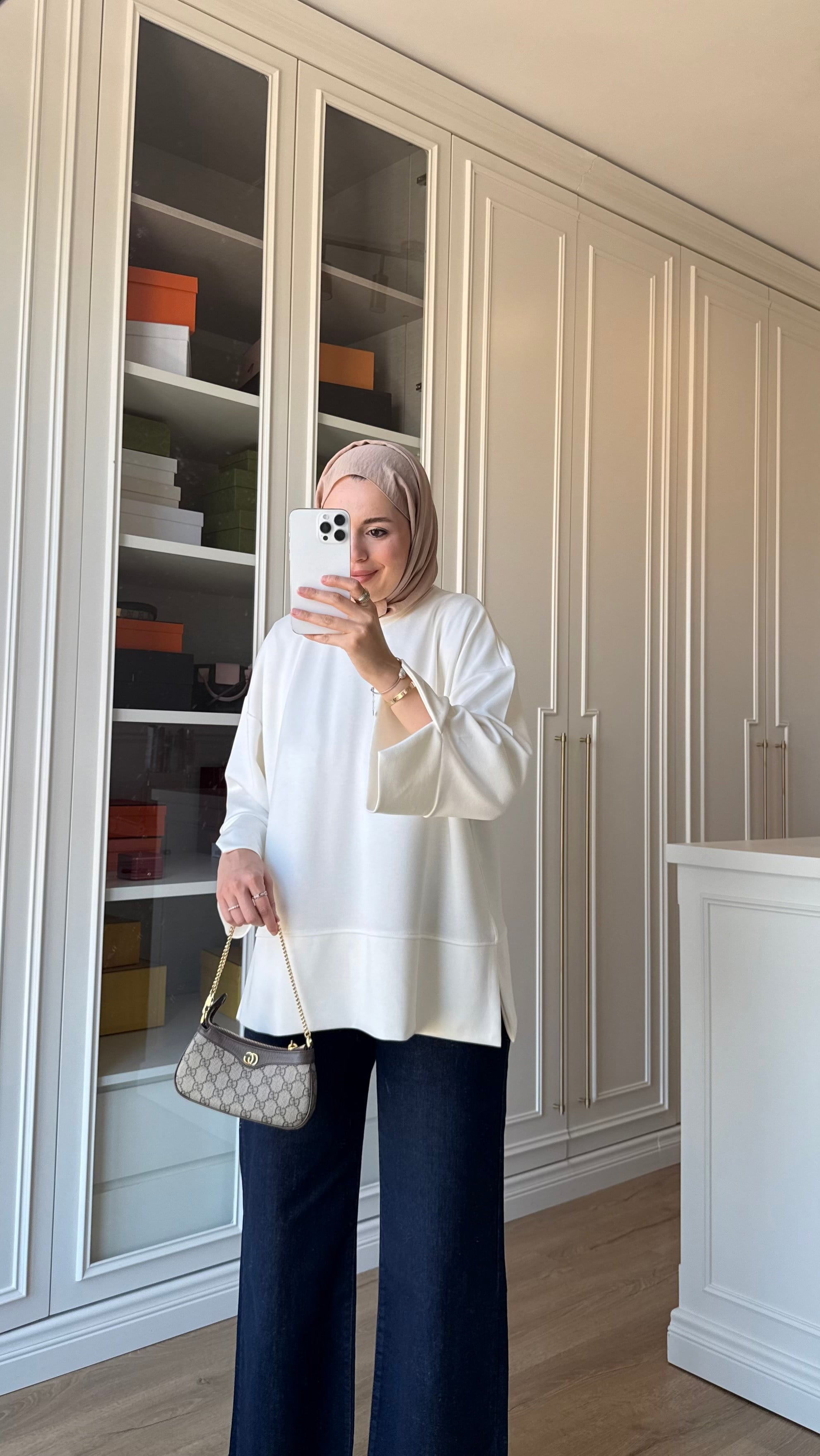 Oysh Sweatshirt Ekru