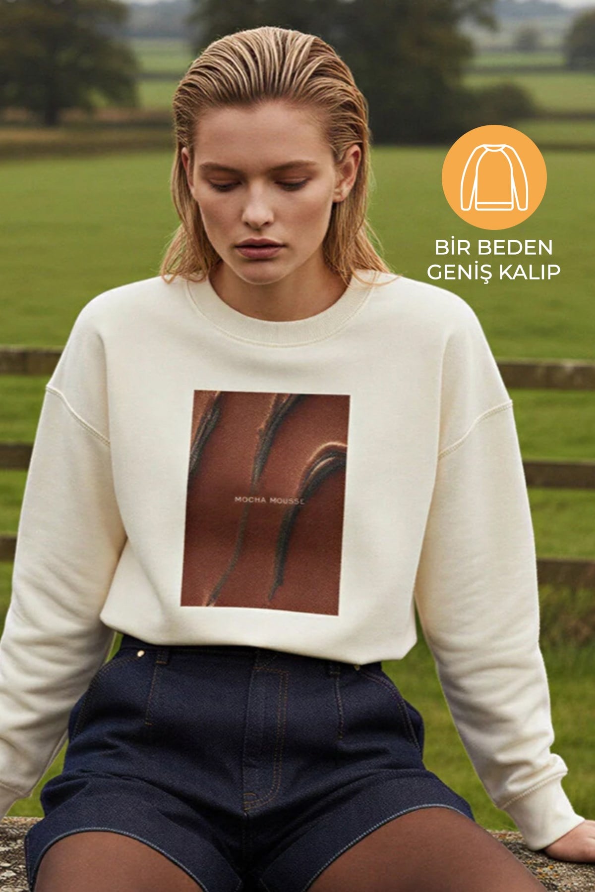 Bej Amia&Co Marka Baskı Detaylı Uzun Kollu Sweatshirt