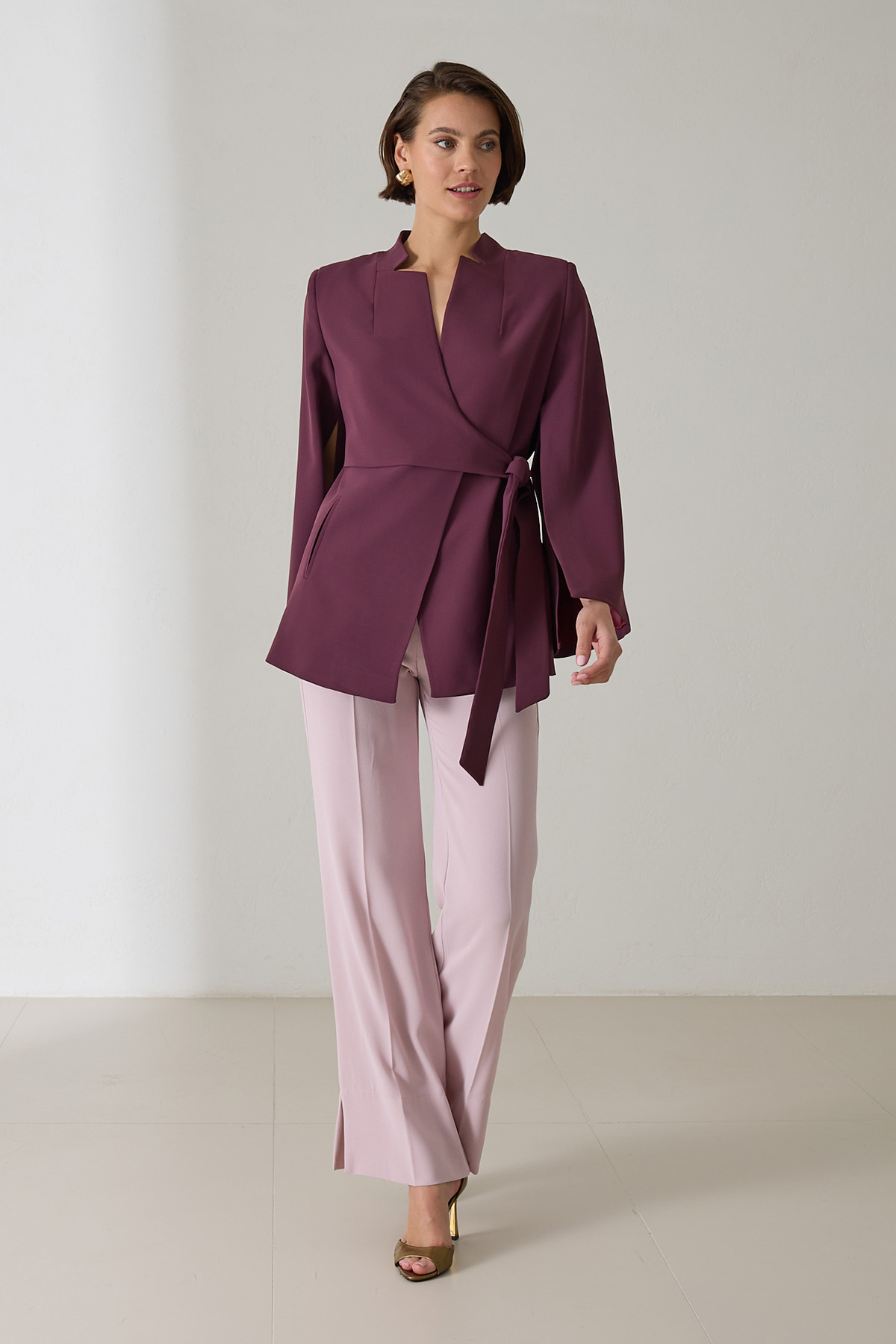 Bordo Dar Kalıp Kol Detaylı Belde Bağlama Detaylı Ceket