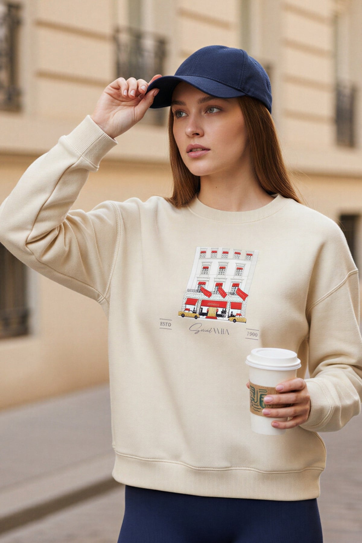 Bej Amia&Co Marka Bisiklet Yaka Şardonlu Baskılı Oversize Sweatshirt