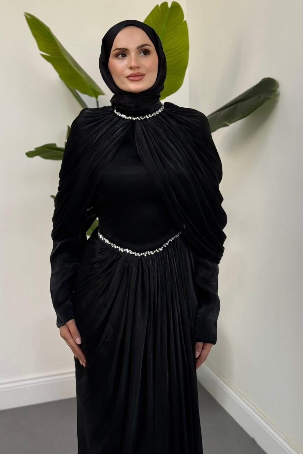 Alera Taşlı Pelerinli Jan Jan Abiye Siyah 