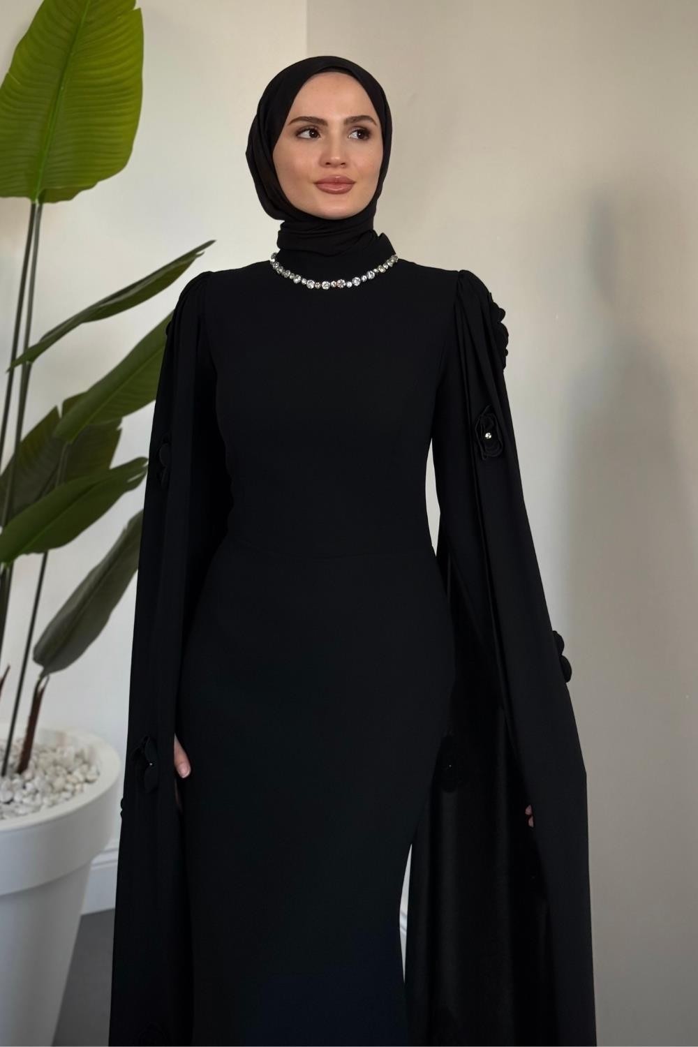 Aliya Pelerini Güllü Balık Abiye Siyah