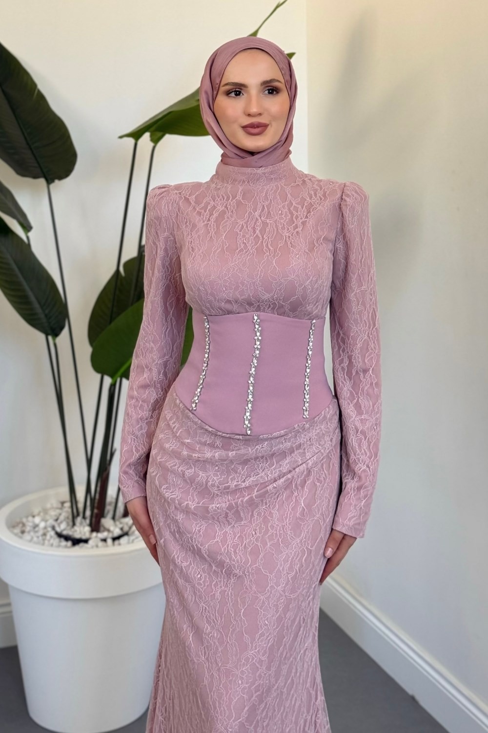 Calyra Seyyar Korseli Dantel Balık Abiye Pudra