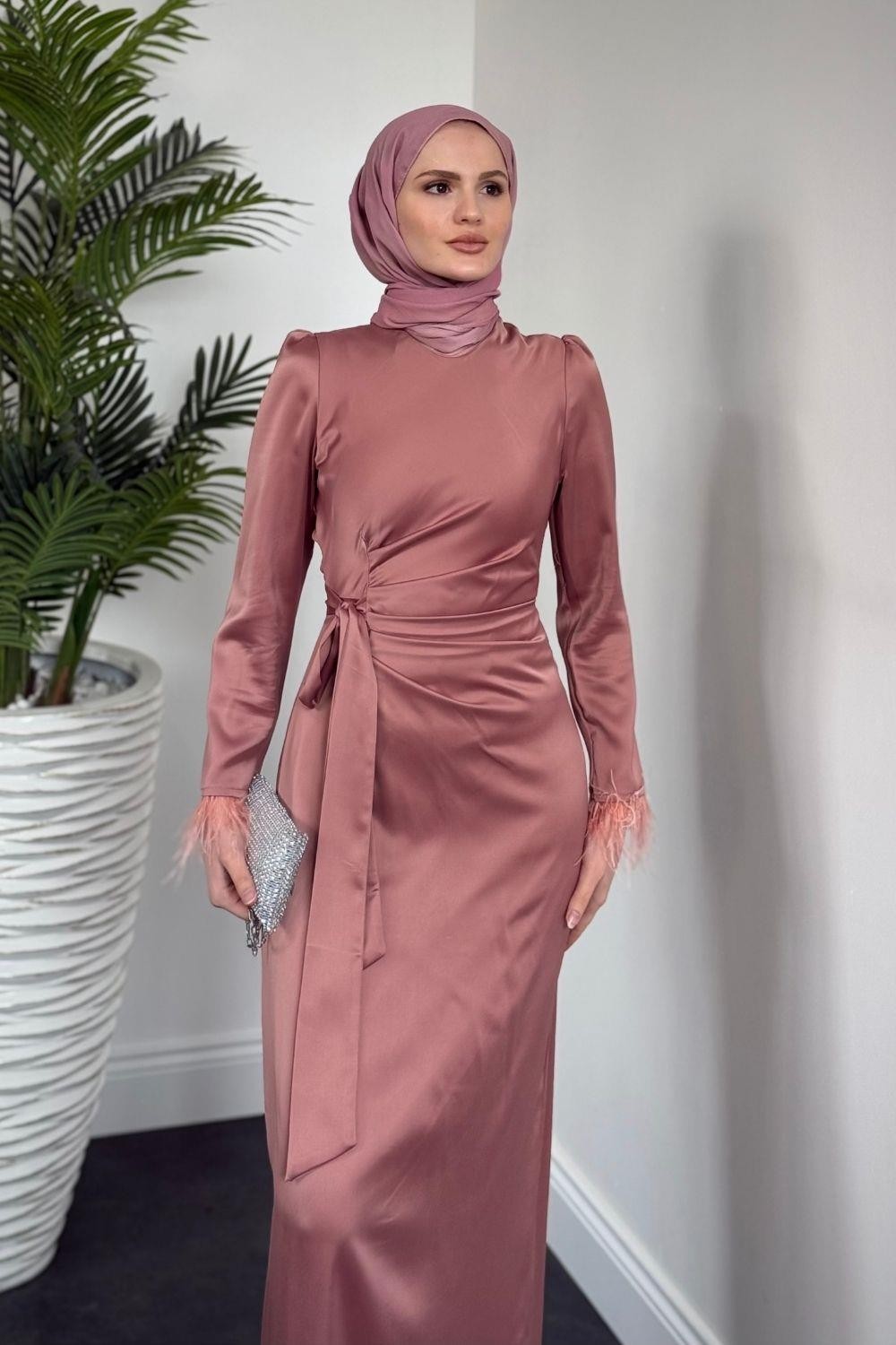 Diela Kolları Tüy Detay Abiye Gül Kurusu