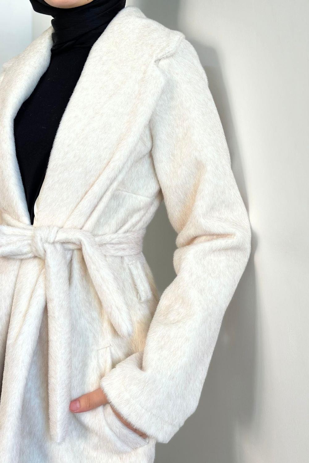 Elvis İçi Astarlı Kürklü Kaban Krem