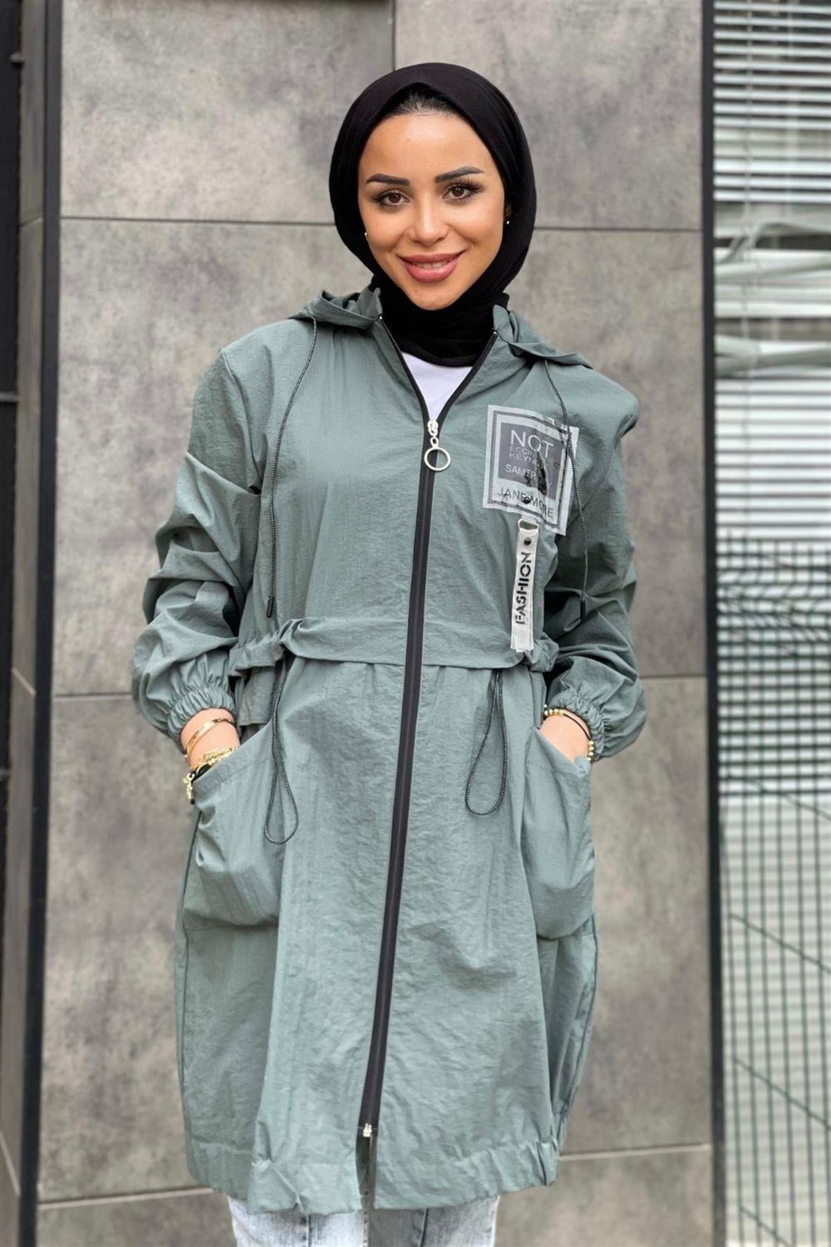 Fermuarlı Beli Büzgülü Yağmurluk Yeşil