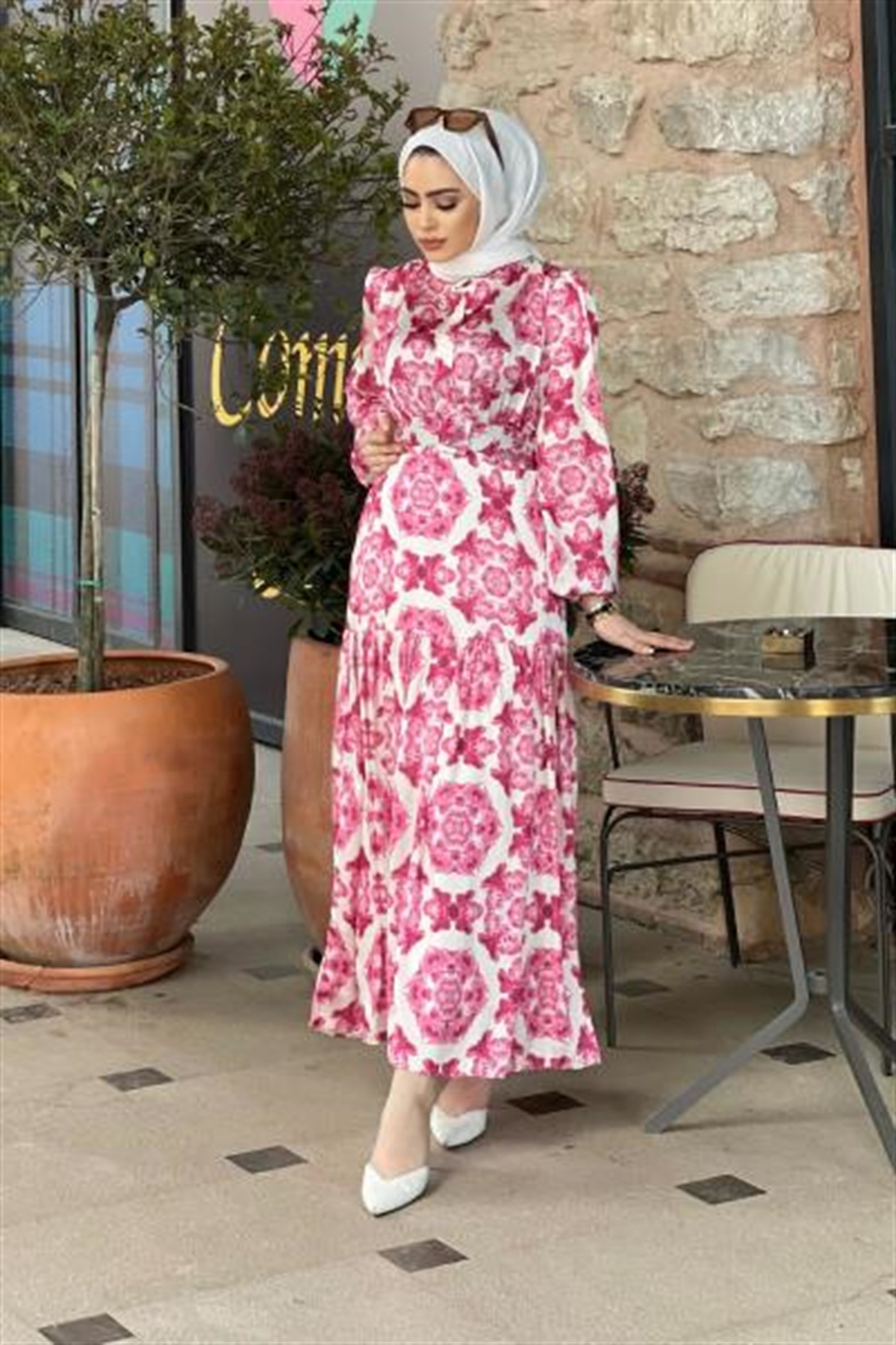 Gül Desenli Elbise Pembe