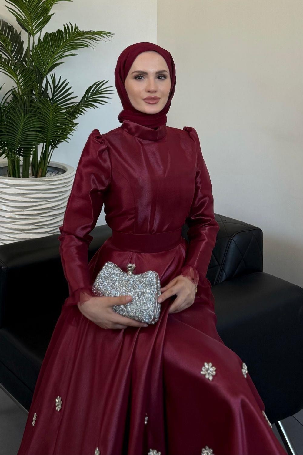 Joenne Taşlı Altı Tüylü Tafta Abiye Bordo