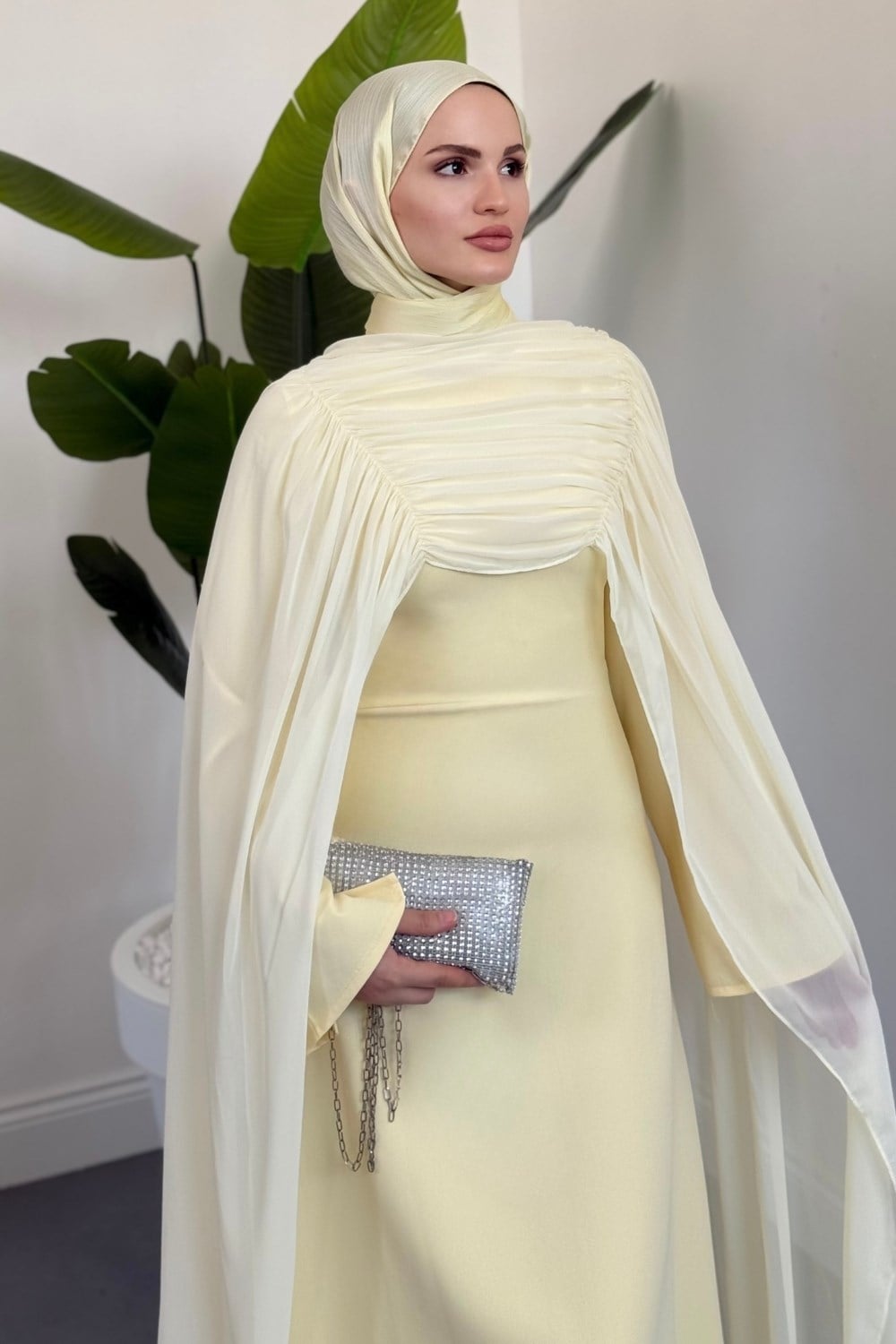 Kairo Seyyar Pelerinli Arkası Bağcıklı Elbise Butter Yellow