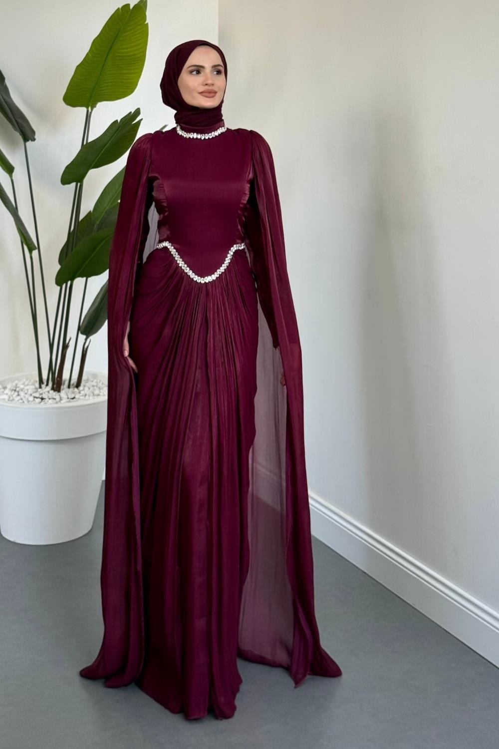 Maelis Beli Ve Boynu Taşlı Abiye Mürdüm