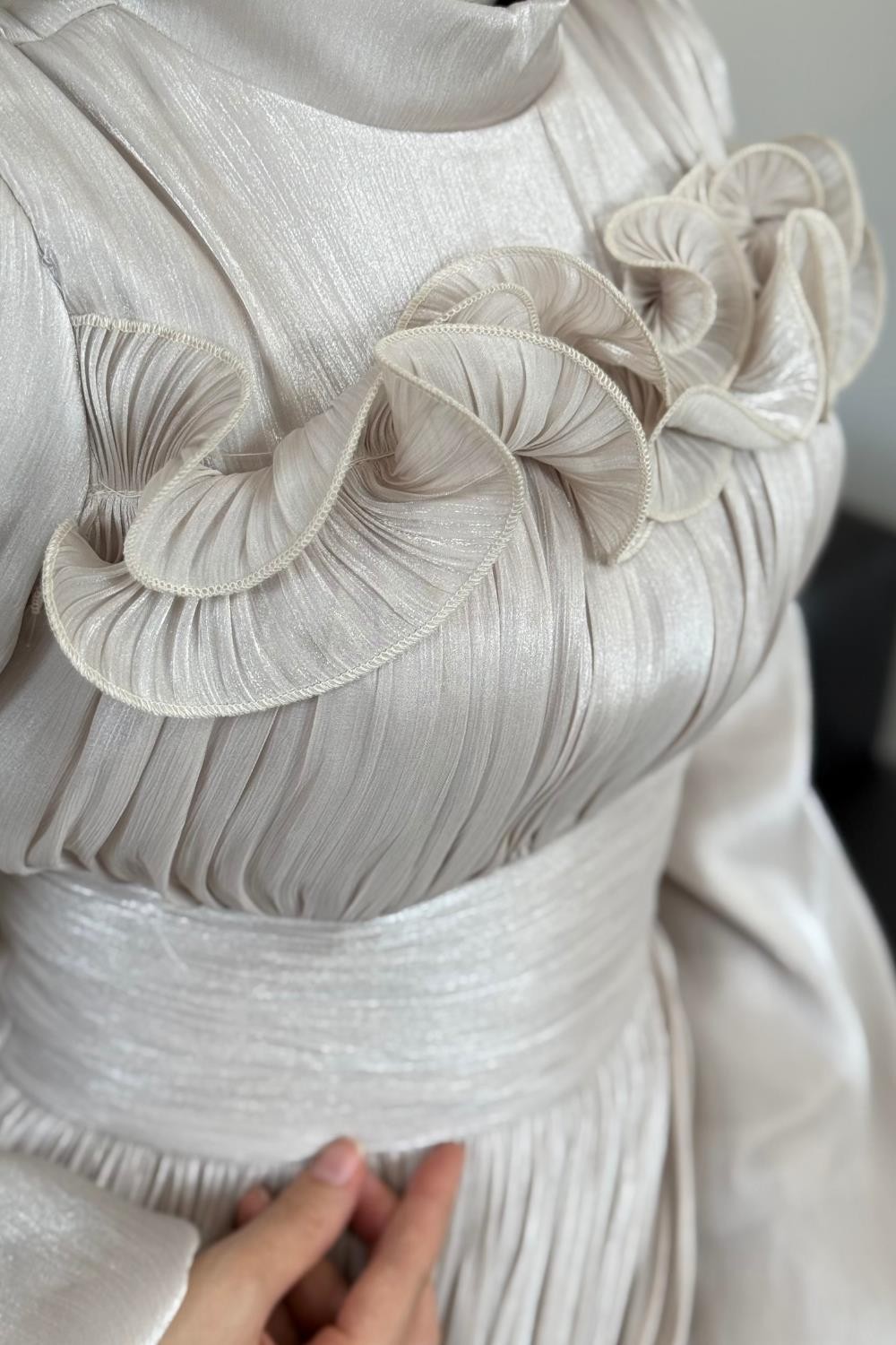 Maryam Altı Ve Göğüs Kısmı Fırfırlı Janjan Abiye Taş