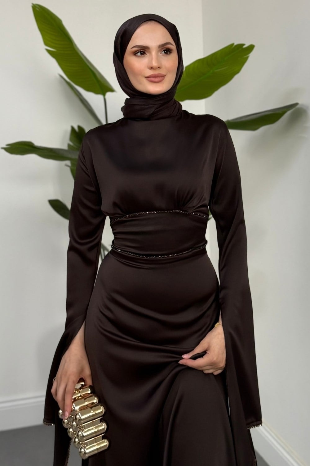 Monevia Kolları Yırtmaçlı Saten Abiye Acı Kahverengi