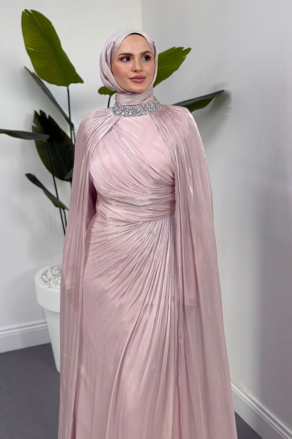 Nina Pelerinli Jan Jan Abiye Pudra 