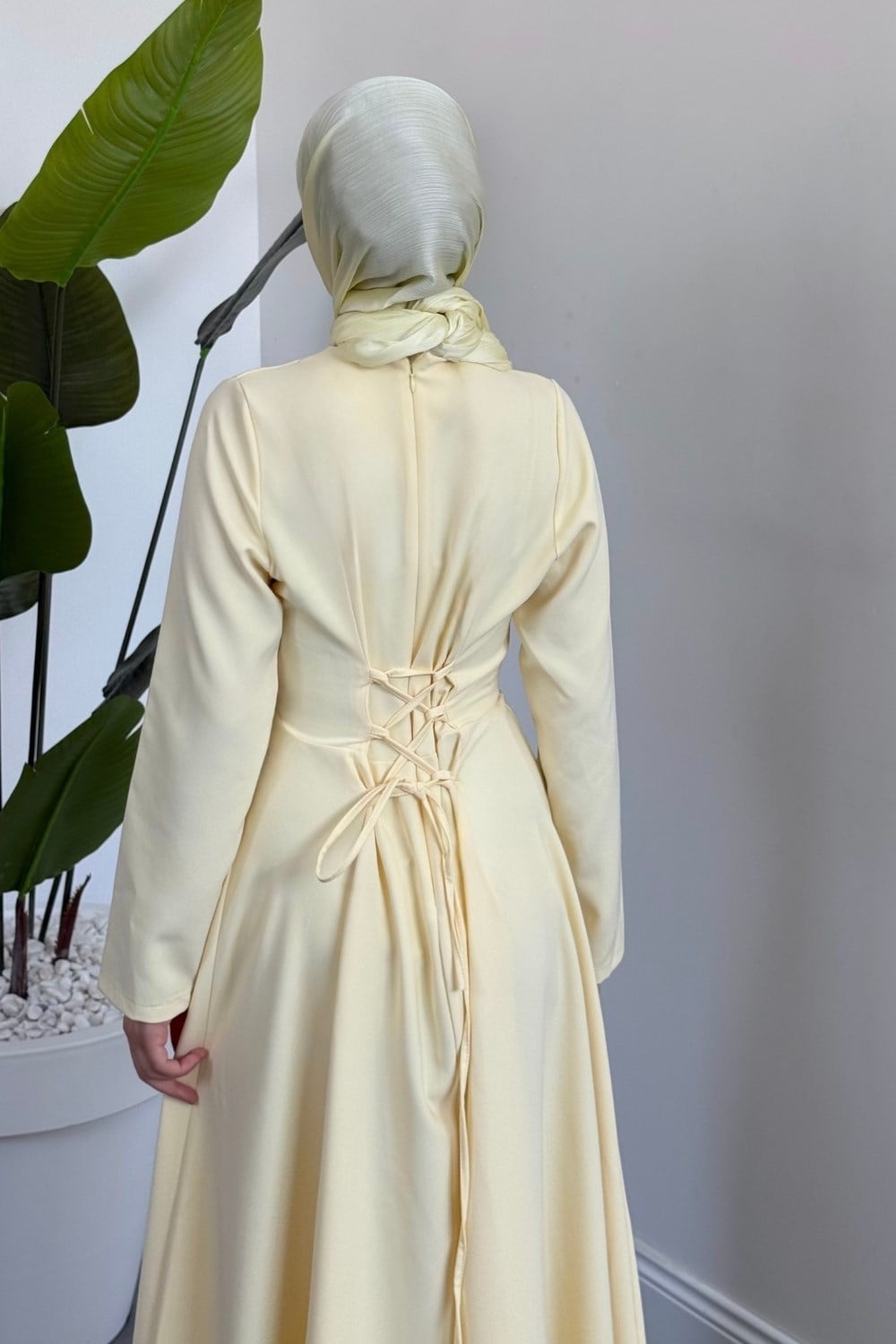 Olena Seyyar Pelerinli Abiye Butter Yellow