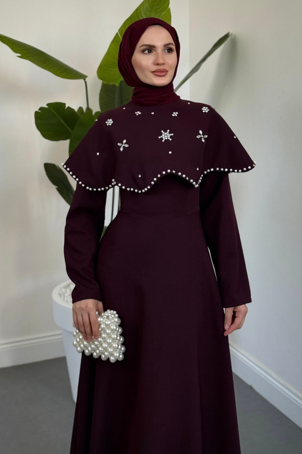 Olena Seyyar Pelerinli Abiye Mürdüm