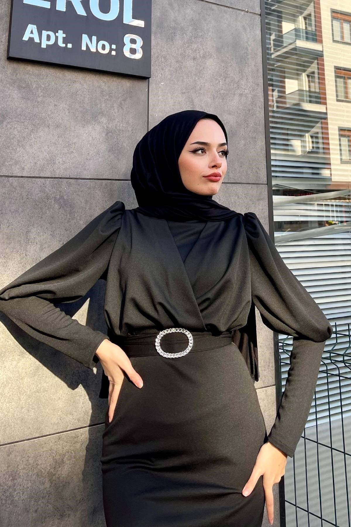 Önü Çapraz Kemerli Elbise Siyah