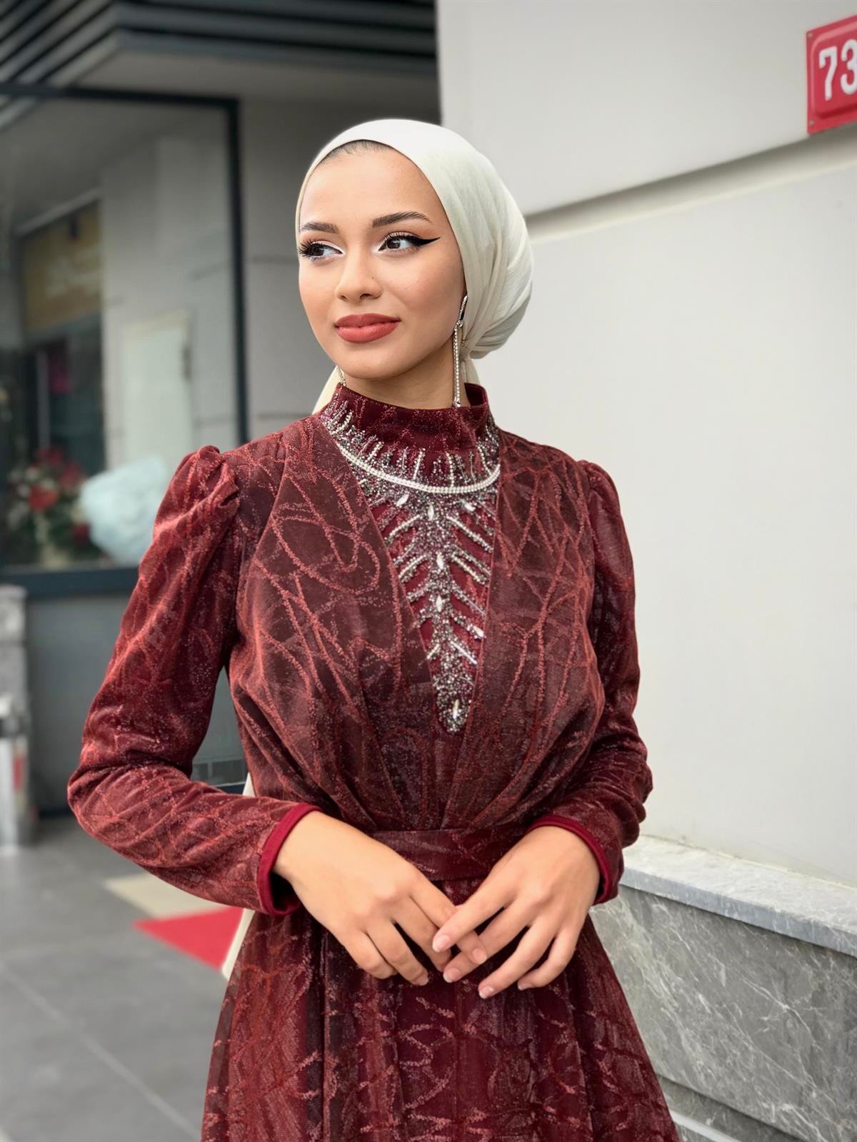 Şahmaran Önü Taşlı Abiye Kiremit
