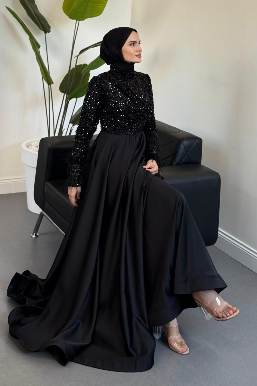 Samar Üst Pullu Drapeli Abiye Siyah