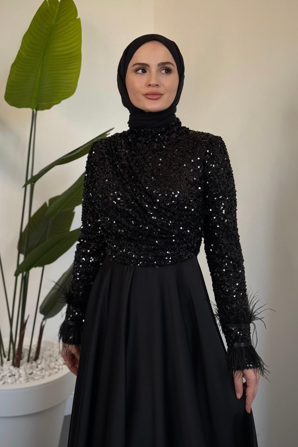 Samar Üst Pullu Drapeli Abiye Siyah