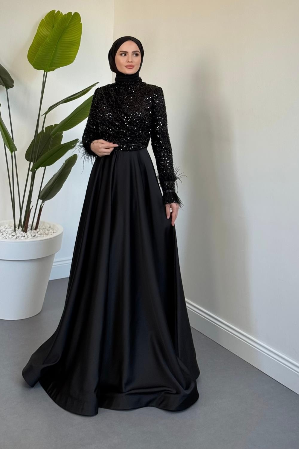 Samar Üst Pullu Drapeli Abiye Siyah