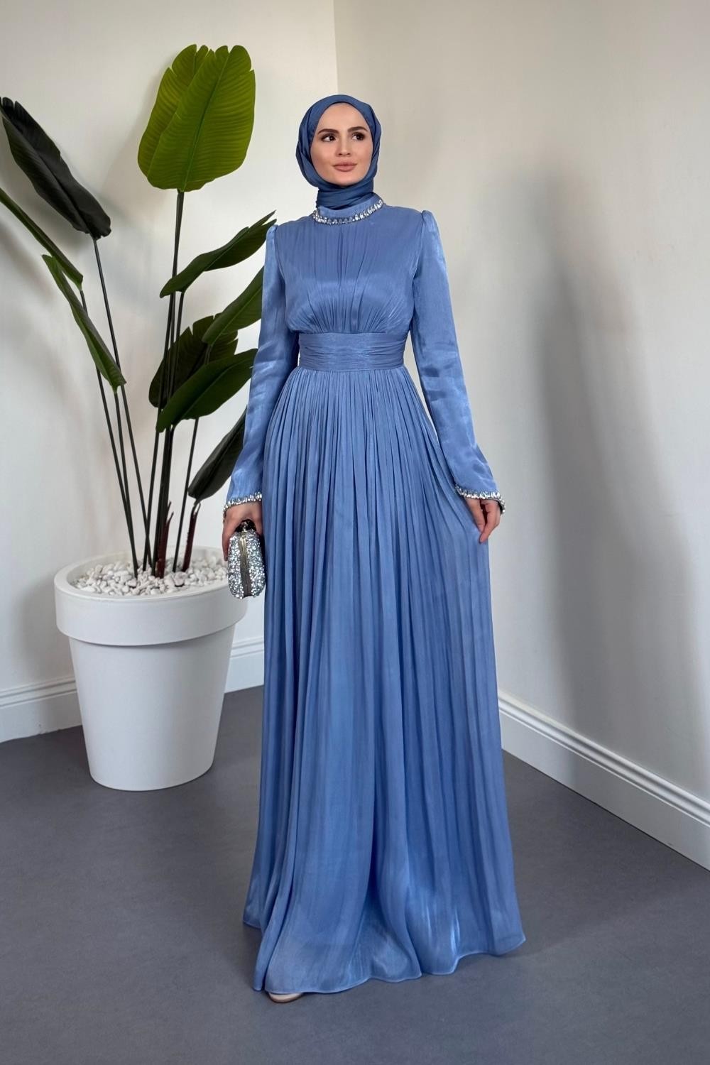 Saoris Boynu Kolu Taşlı Jan Jan Abiye İndigo