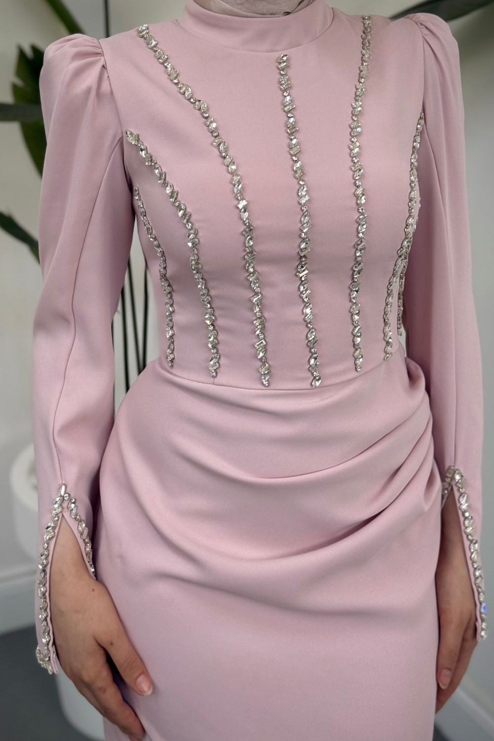 Shabira Taşlı Krep Balık Abiye Şeker Pembesi