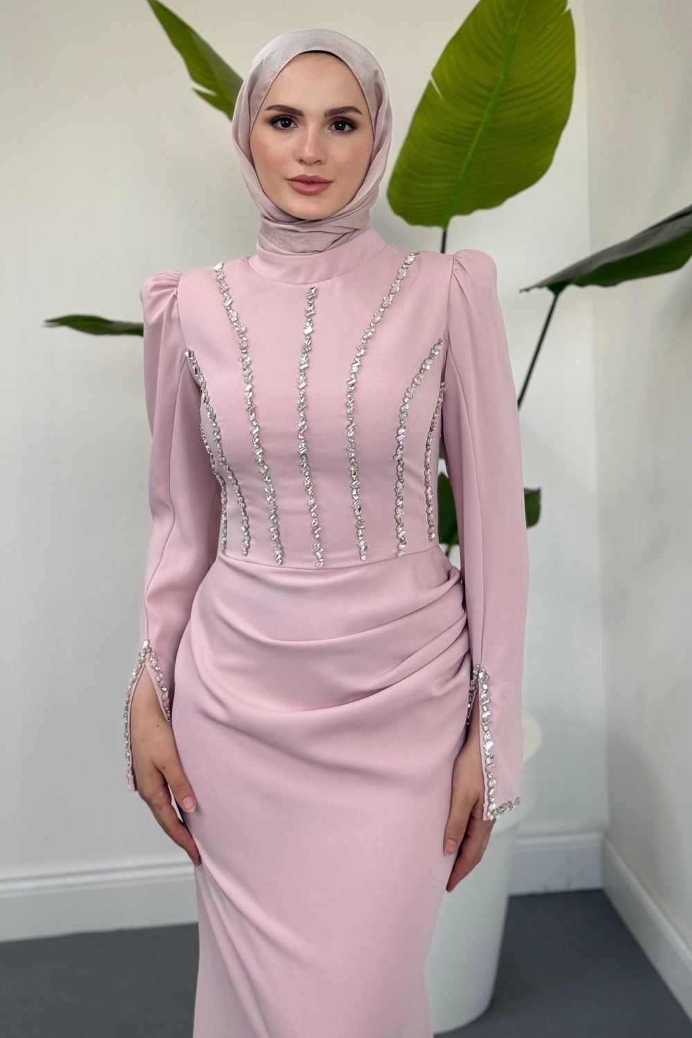 Shabira Taşlı Krep Balık Abiye Şeker Pembesi