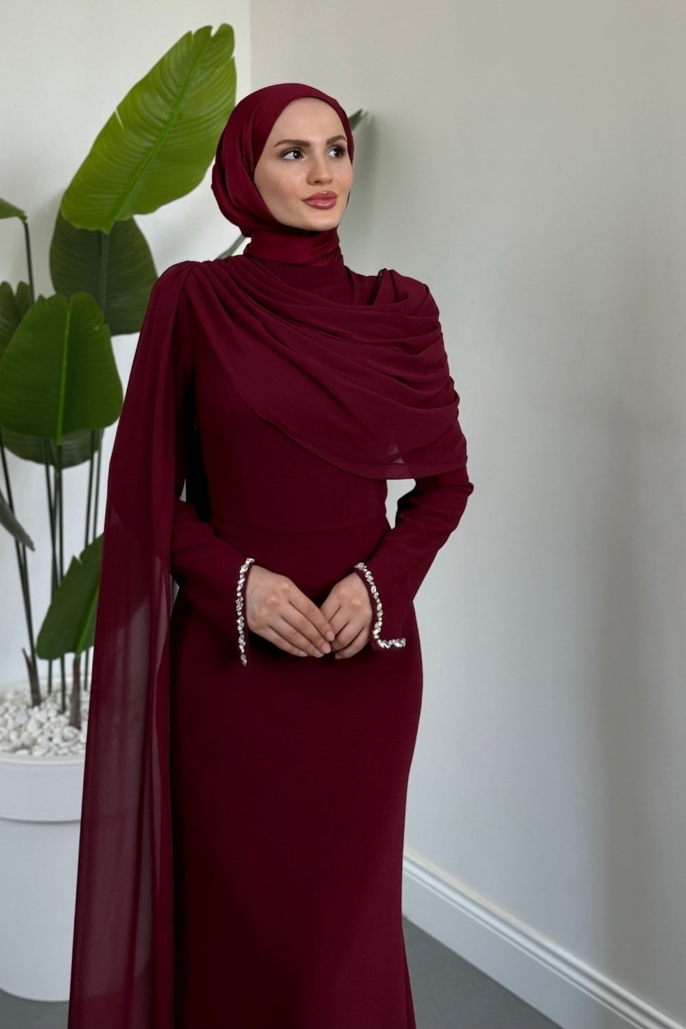 Vasinta Önden Drapeli Pelerinli Balık Abiye Bordo