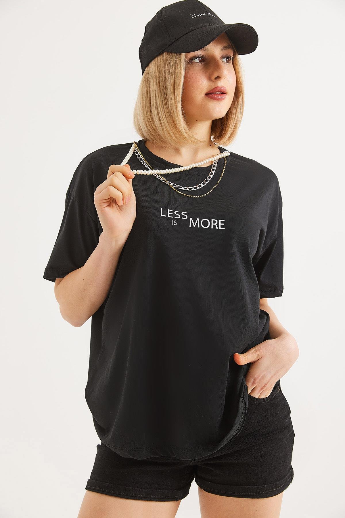 Aksesuar Detaylı Kadın Basic Tshirt Siyah