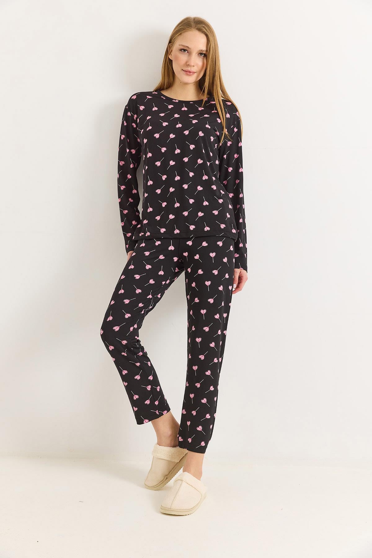 Kadın Bisiklet Yaka Pembe Kalp Baskılı Pijama Takımı Siyah