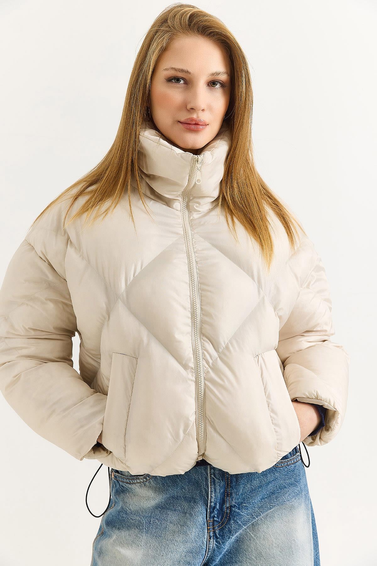 Kadın Oversize Alttan Lastikli Kahverengi Şişme Mont Bej