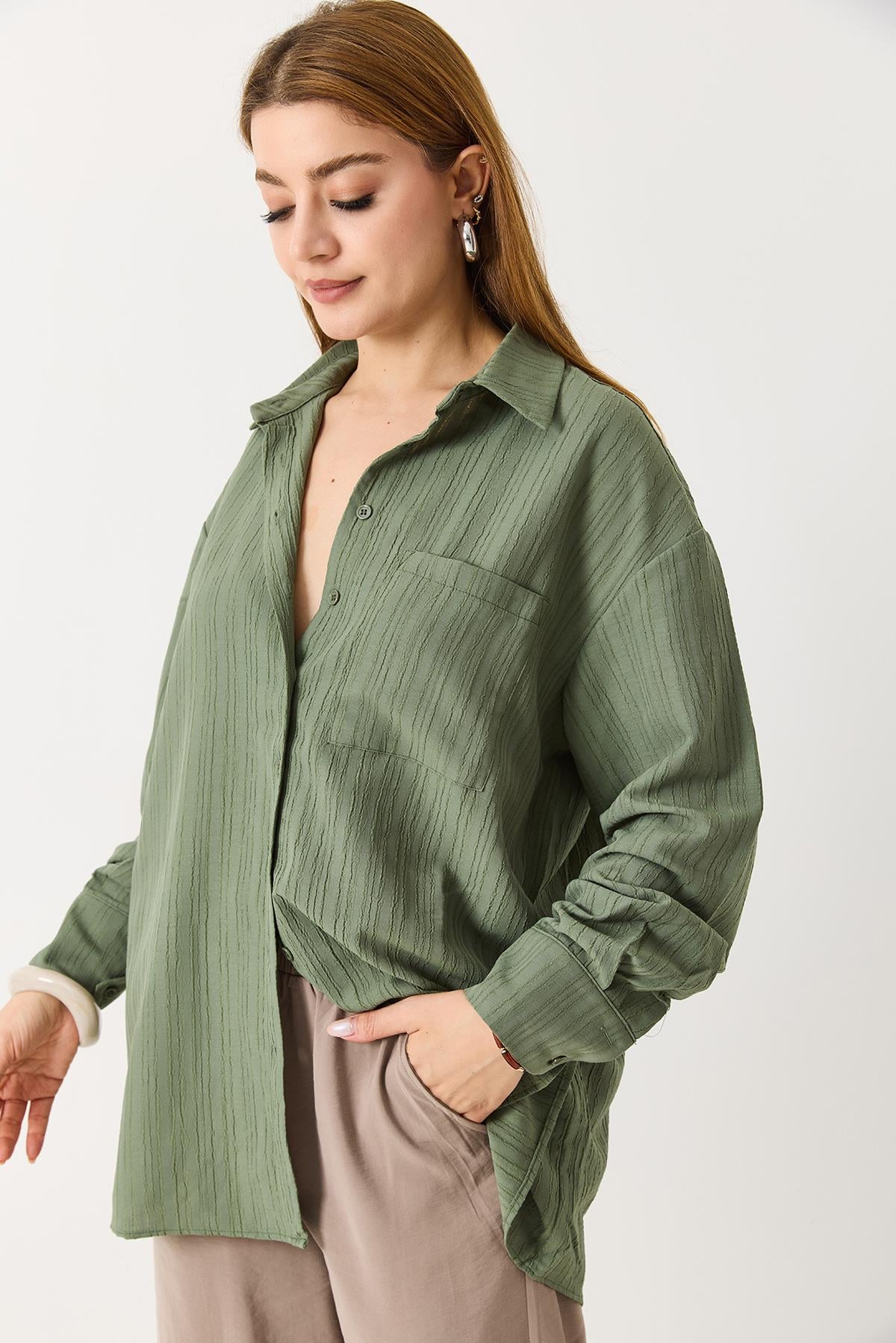 Kadın Oversize Müslin Kumaş Basic Gömlek Haki