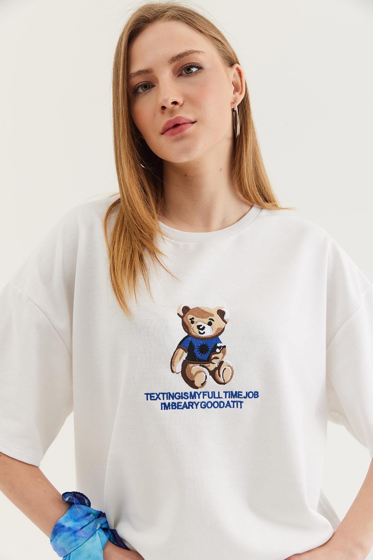 Bisiklet Yaka Oversize T-Shirt Beyaz · 3