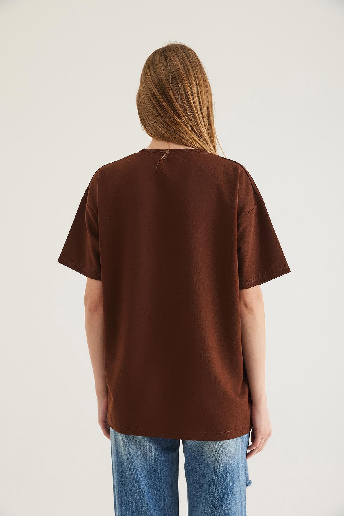 Bisiklet Yaka  Kısa Kol Basic Tshirt Kahve · 3