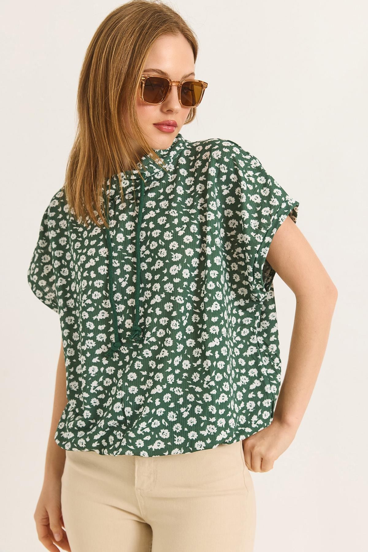 Çiçek Desen Yakası İpil Oversize Bluz Yeşil