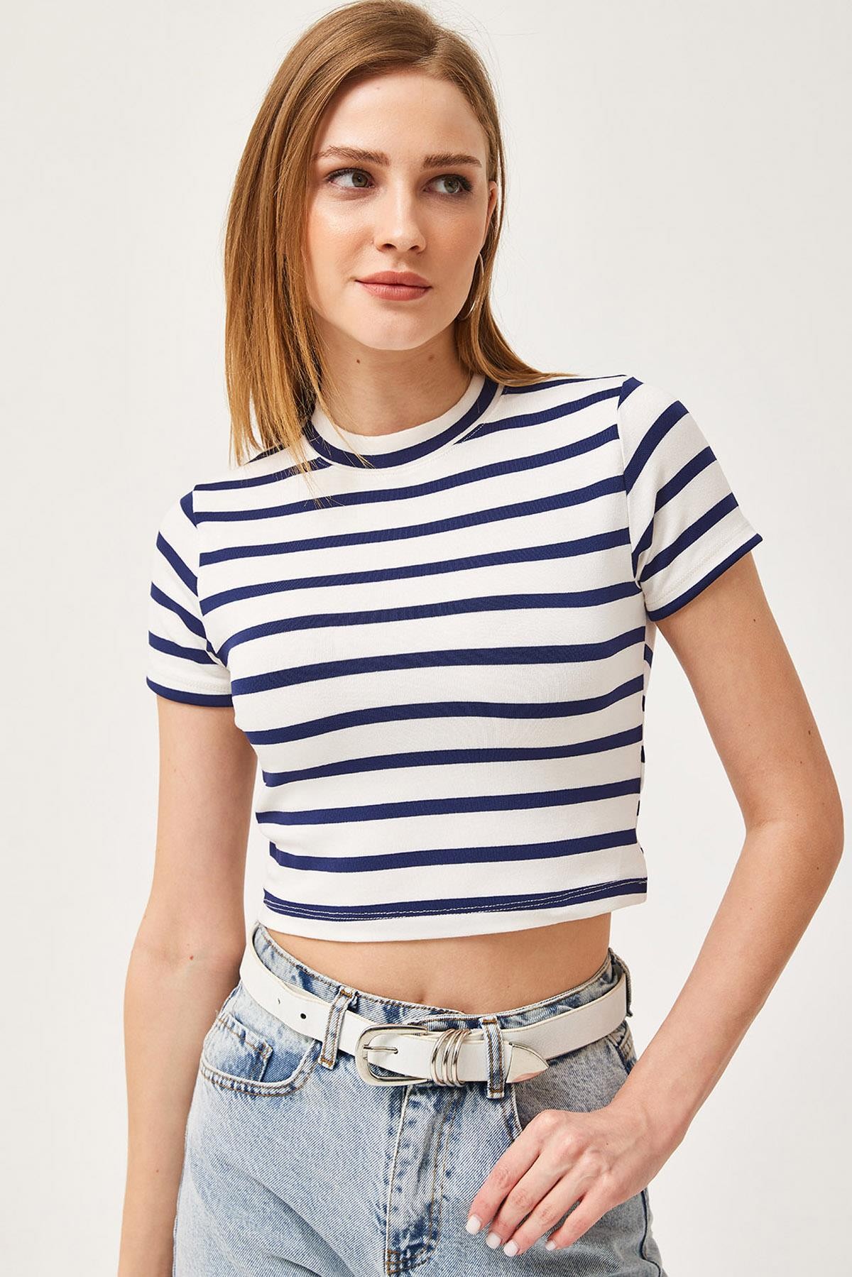 Çizgili Bisiklet Yaka Crop Bluz Lacivert
