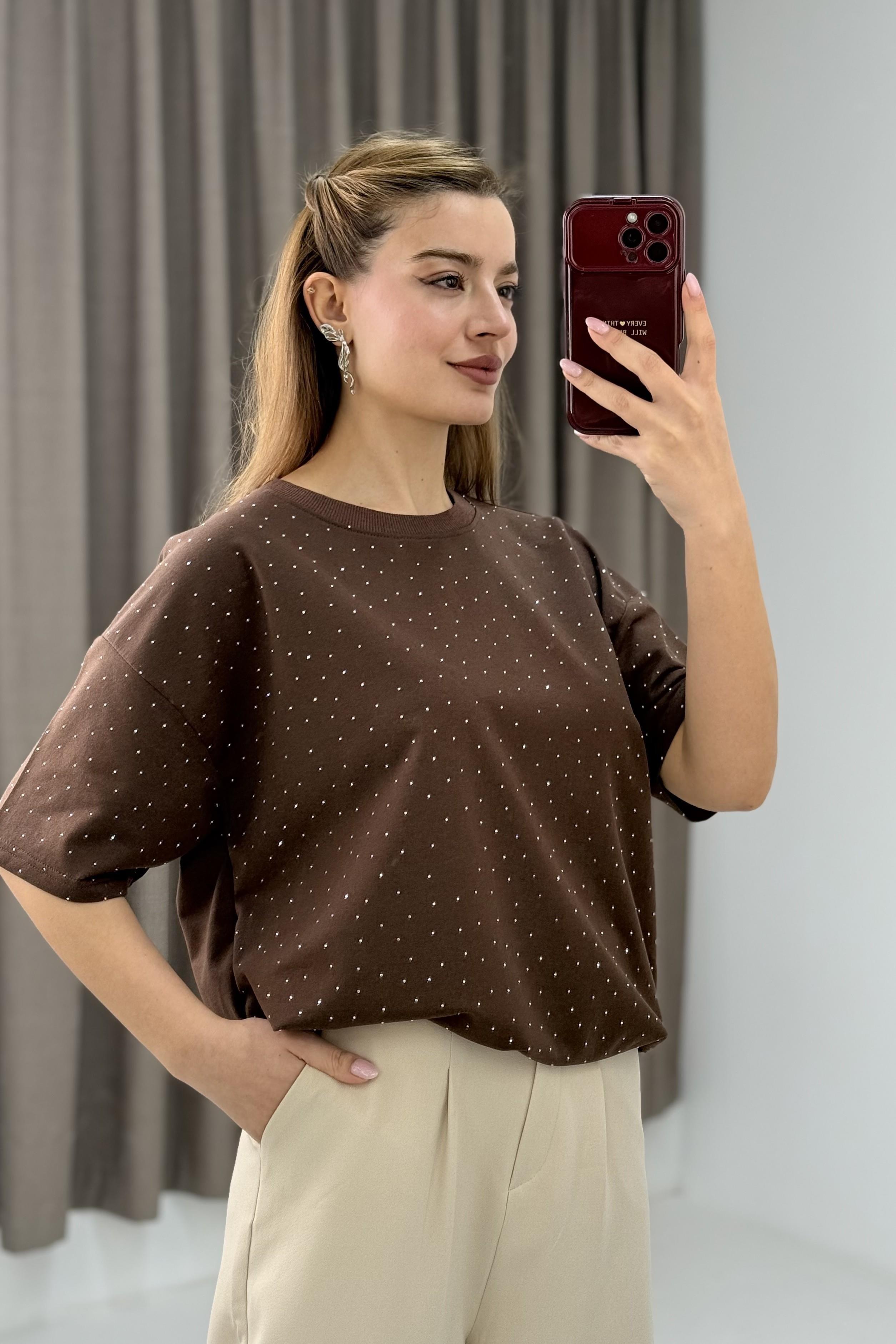 Bisiklet Yaka Taşlı Yarım Kol T-shirt Kahverengi