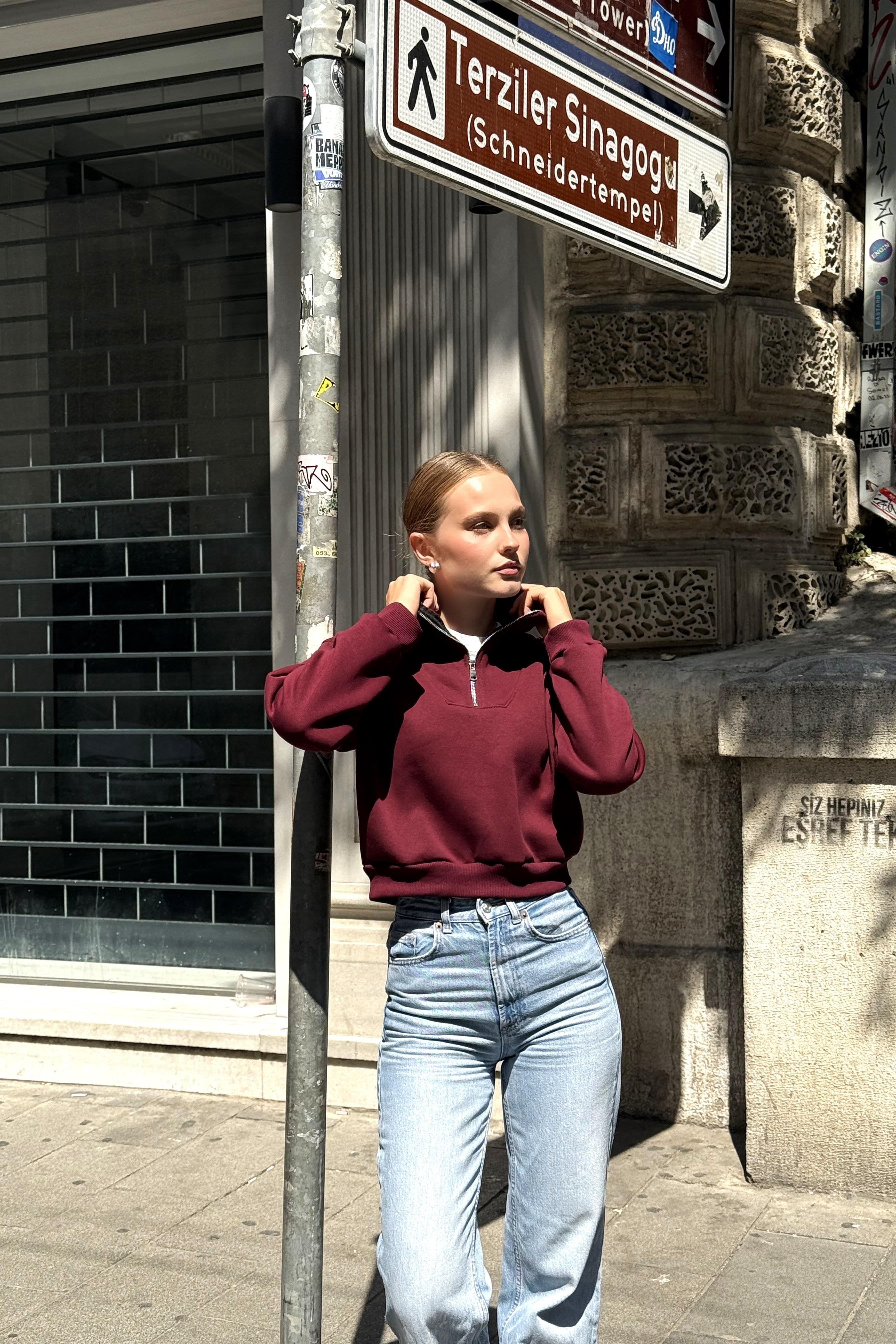 Yarım Fermuar Dik Yaka Kadın Sweat Bordo