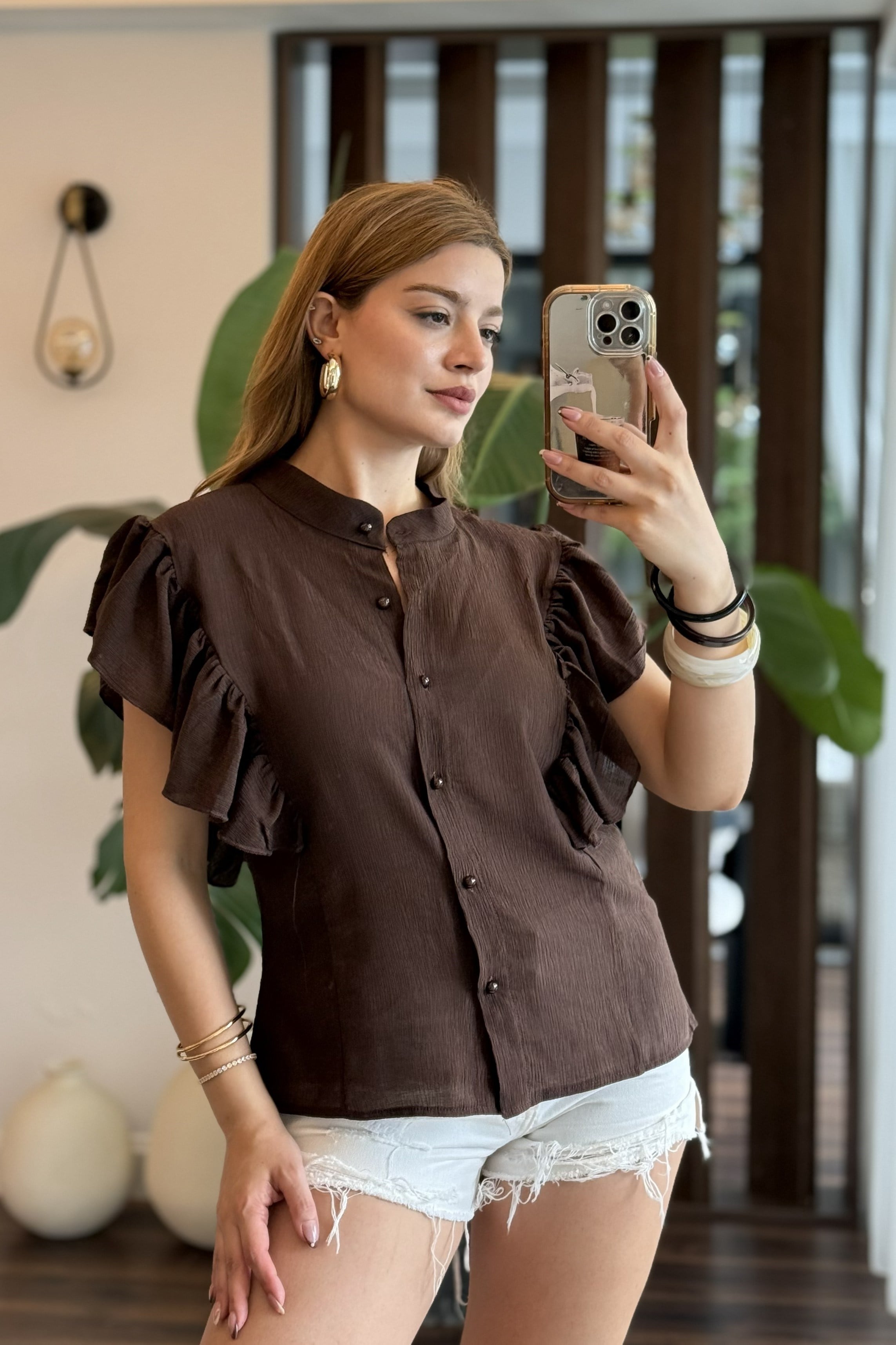 Omuzları Fırfır Detaylı Bluz Kahverengi