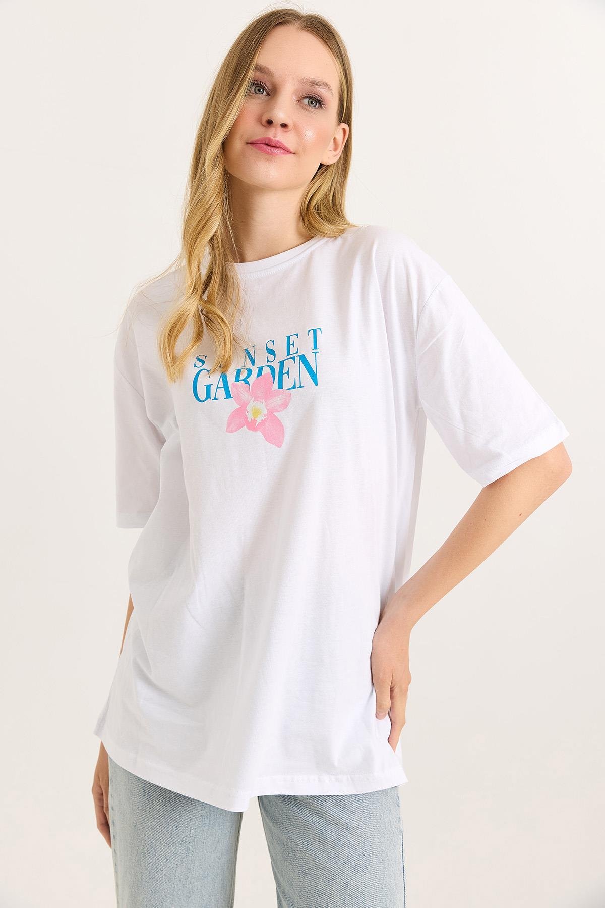 Ön Arka Baskılı Bisiklet Yaka Tshirt Beyaz