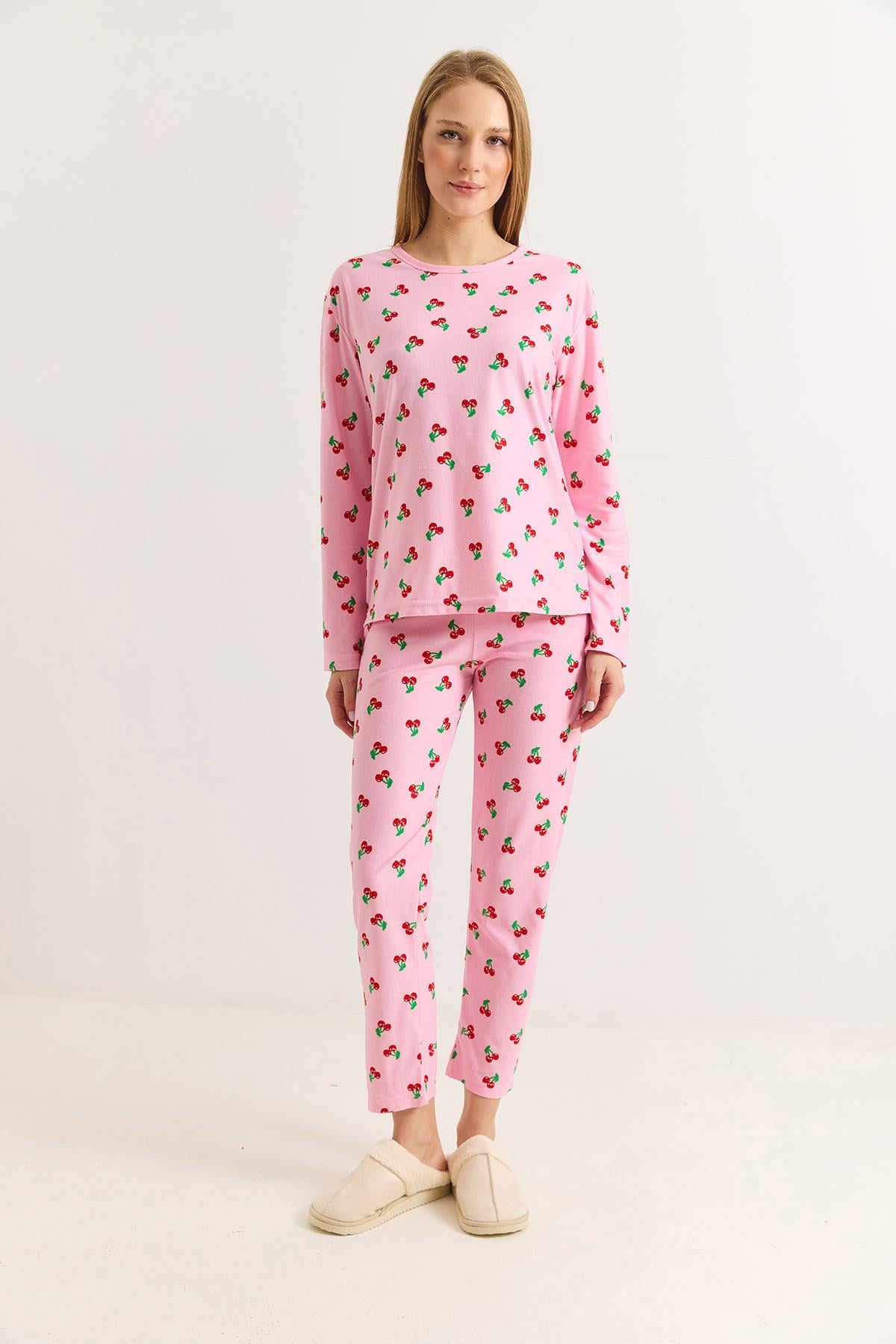 Kadın Bisiklet Yaka Kiraz Baskılı Pembe Pamuklu Pijama Takımı