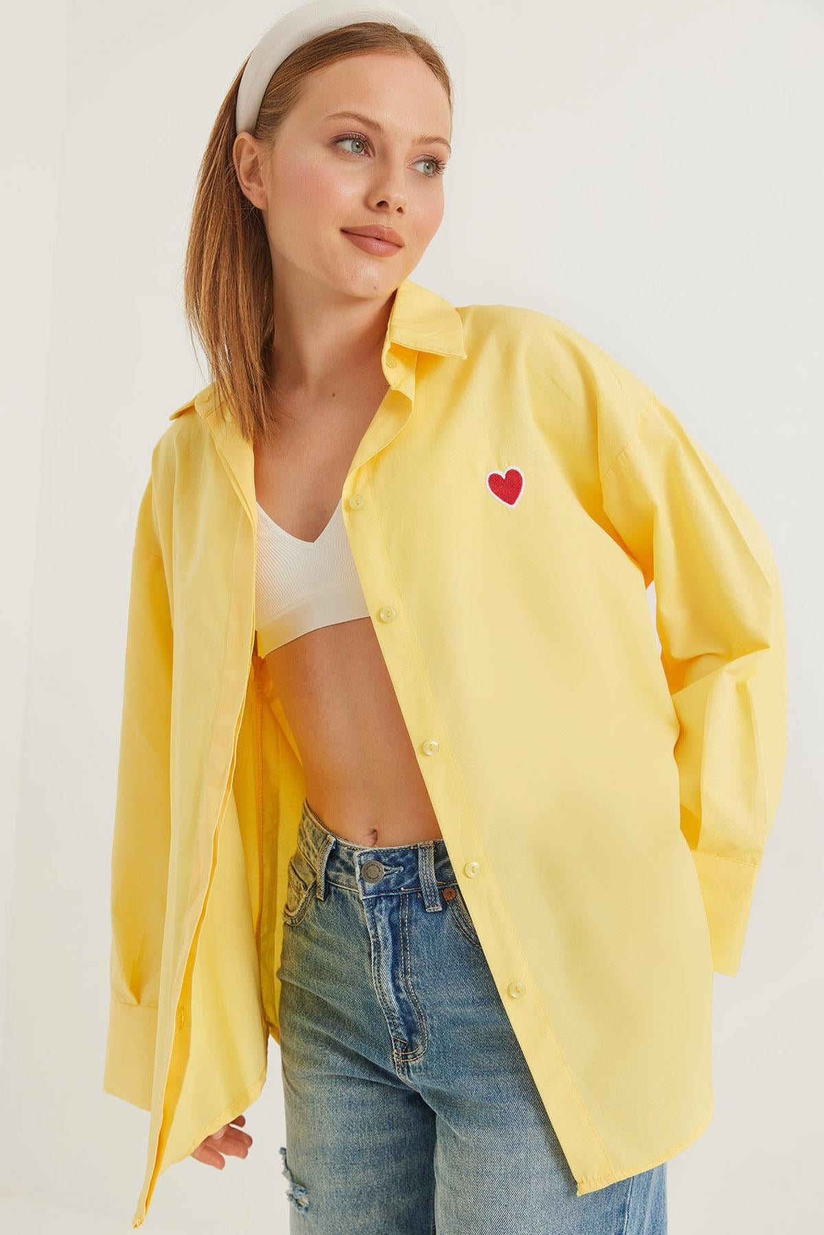 Kalp Nakışlı  Oversize Basic Gömlek Sarı