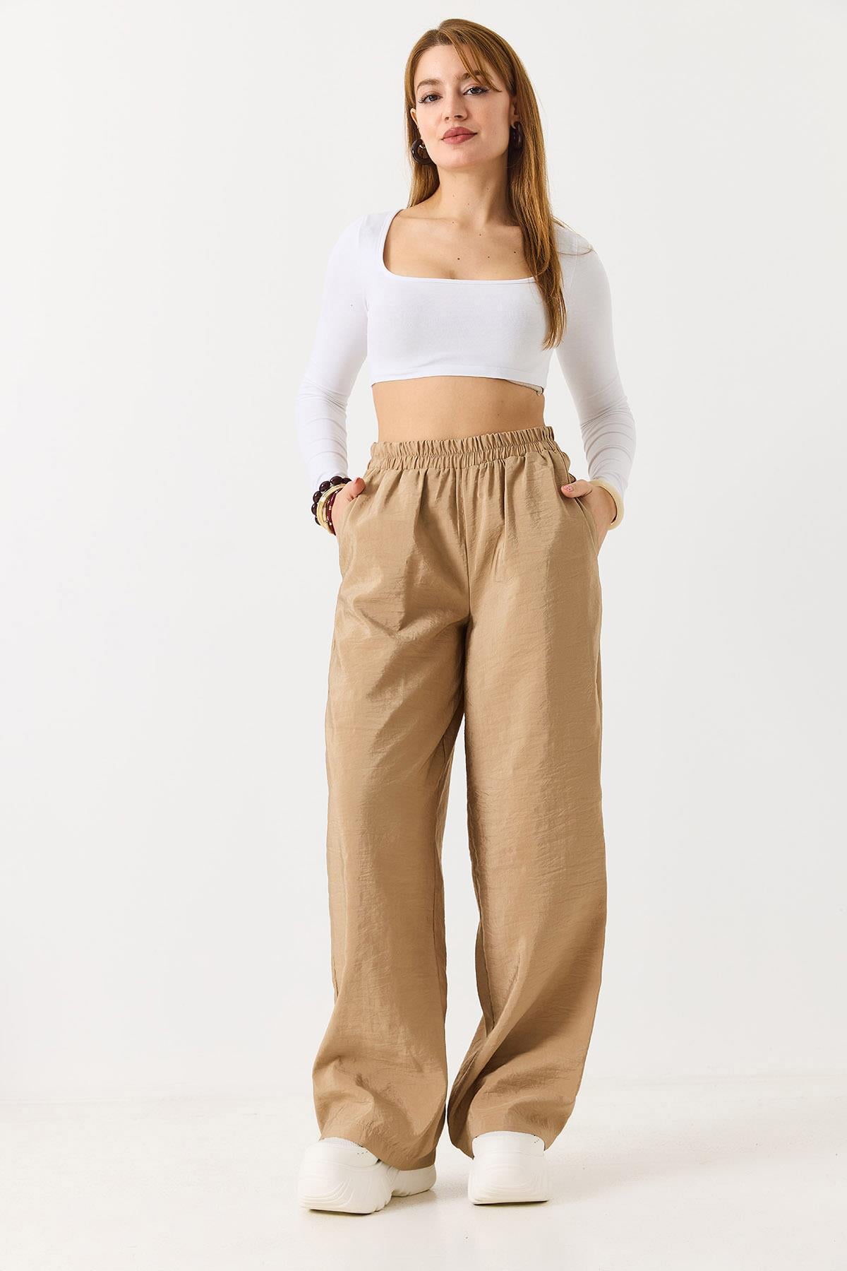 Kadın Bol Kesim Tensel Kumaş Beli Lastikli Sütlü Kahve