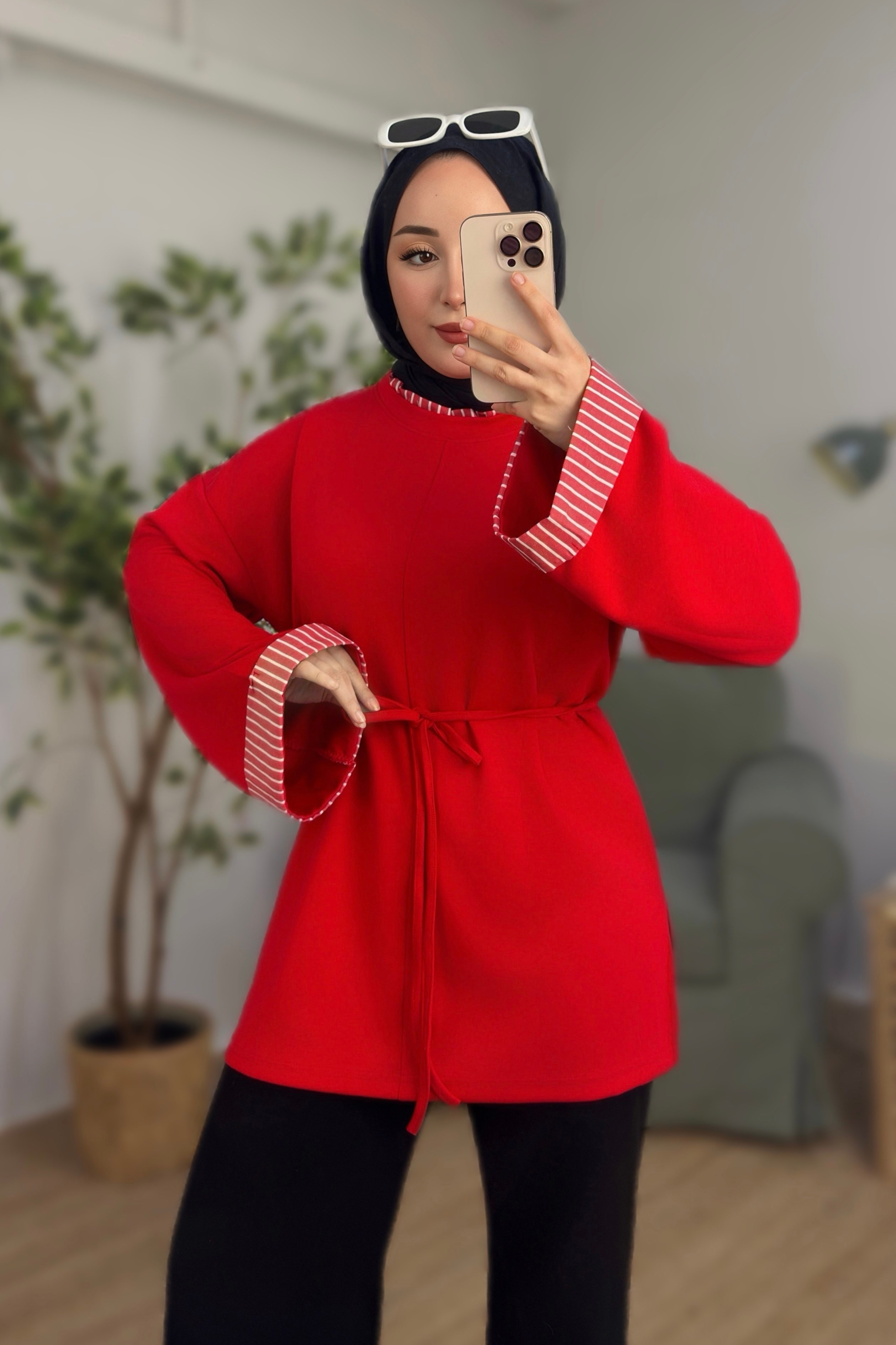 Kadın Beli Kuşaklı Yakası Fıfır Detaylı Modal Tunik Kırmızı